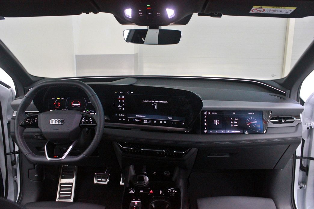 Audi Q6 e-tron 2025