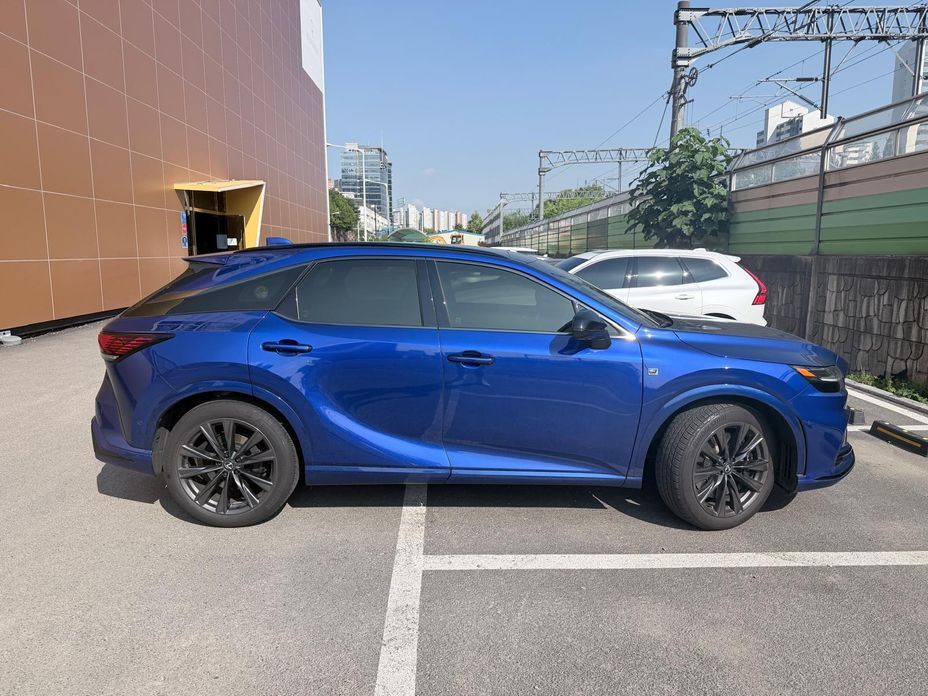 Lexus RX 2023