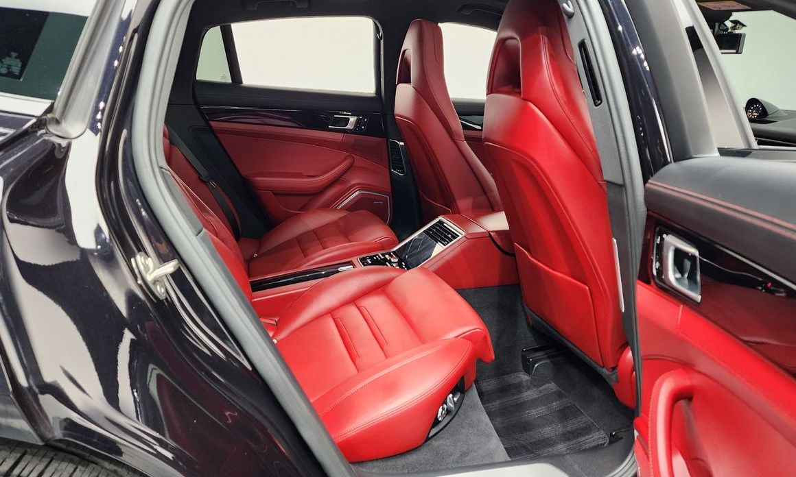 Porsche Panamera 2021