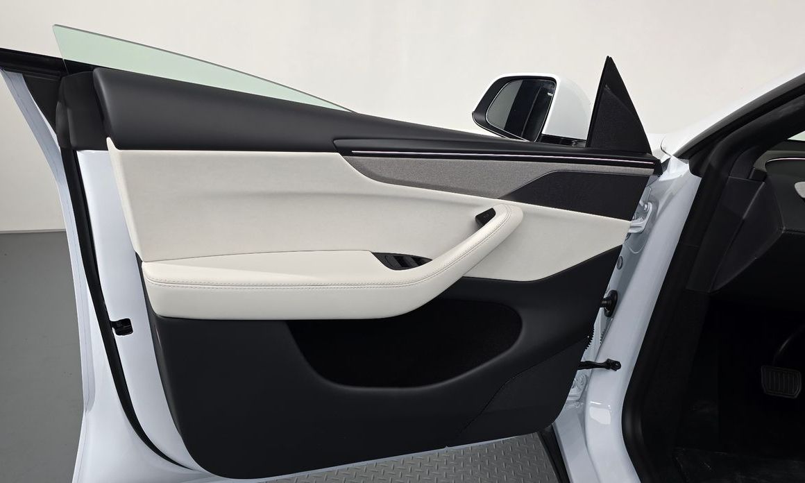 Tesla Model Y 2026