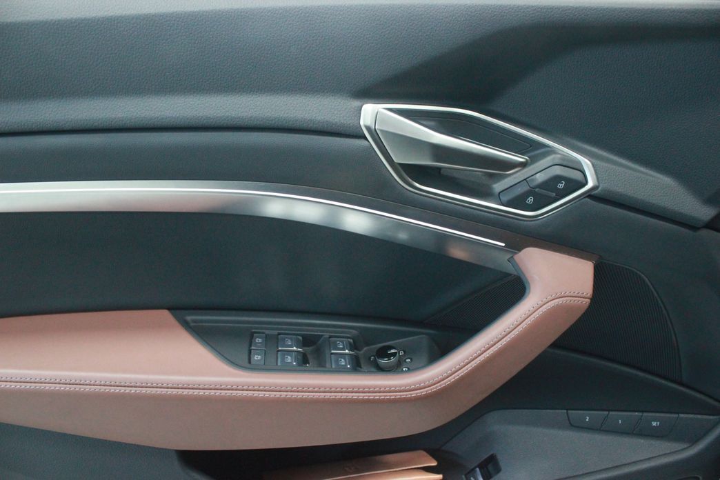 Audi Q8 e-tron 2024