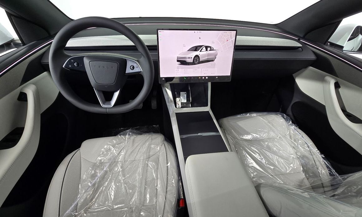 Tesla Model Y 2026