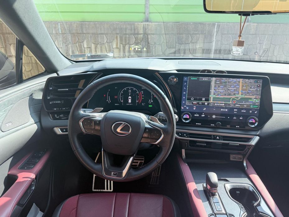 Lexus RX 2023
