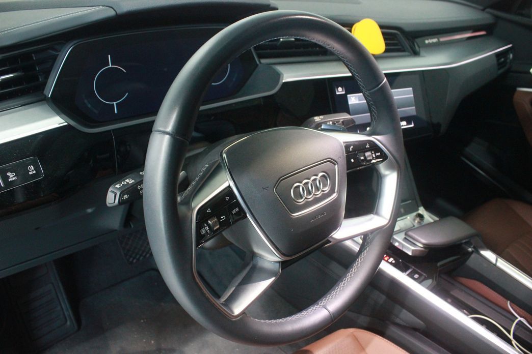 Audi Q8 e-tron 2024
