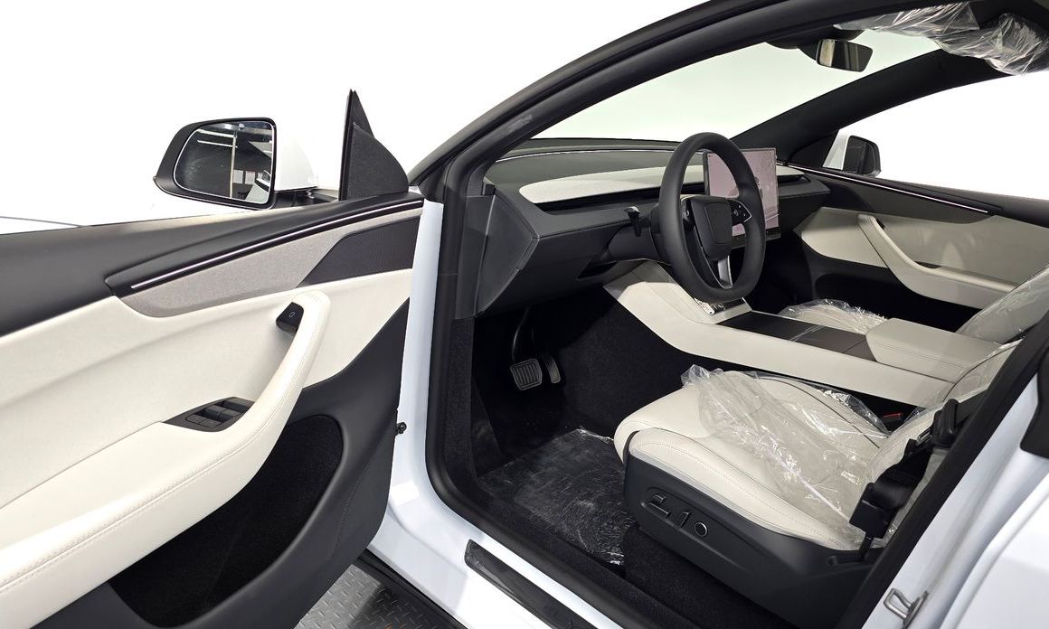 Tesla Model Y 2026