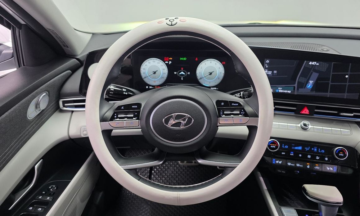 Hyundai AVANTE 2021