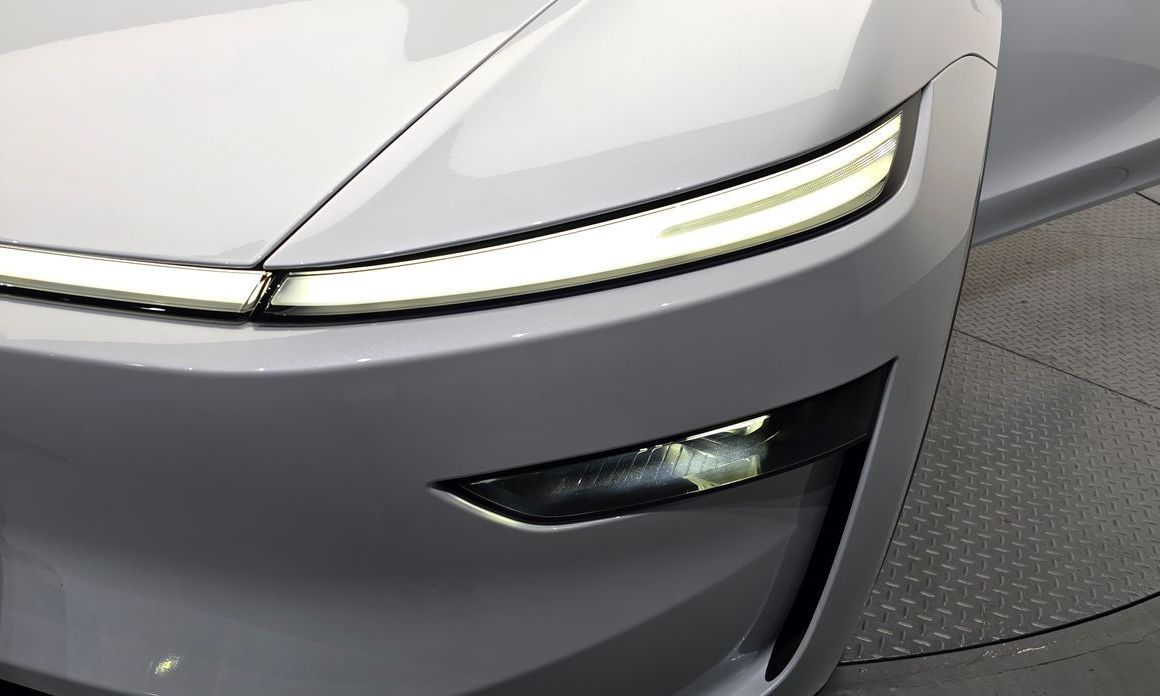 Tesla Model Y 2026