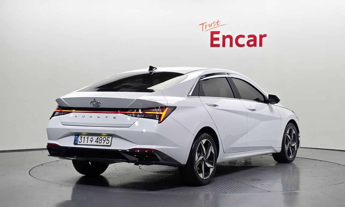 Hyundai AVANTE 2021