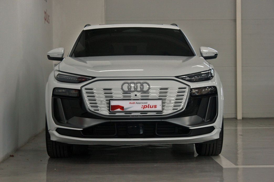 Audi Q6 e-tron 2025