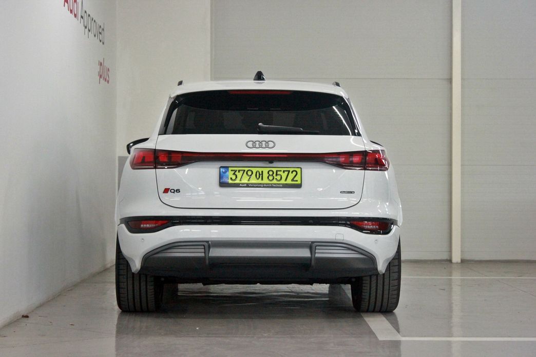 Audi Q6 e-tron 2025