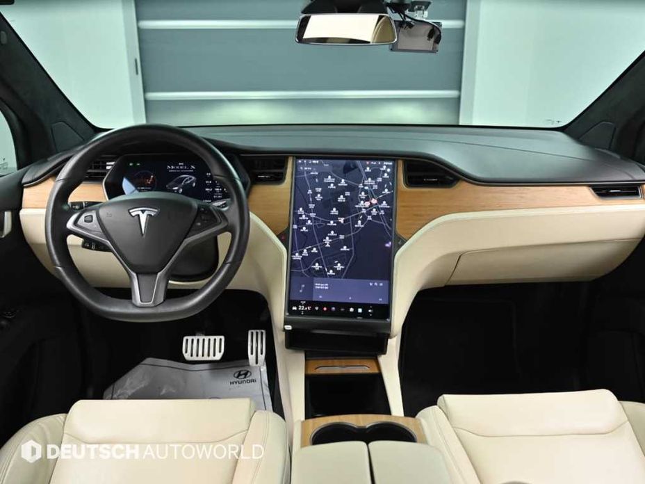 Tesla Model X 2020