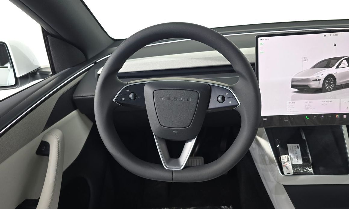 Tesla Model Y 2026
