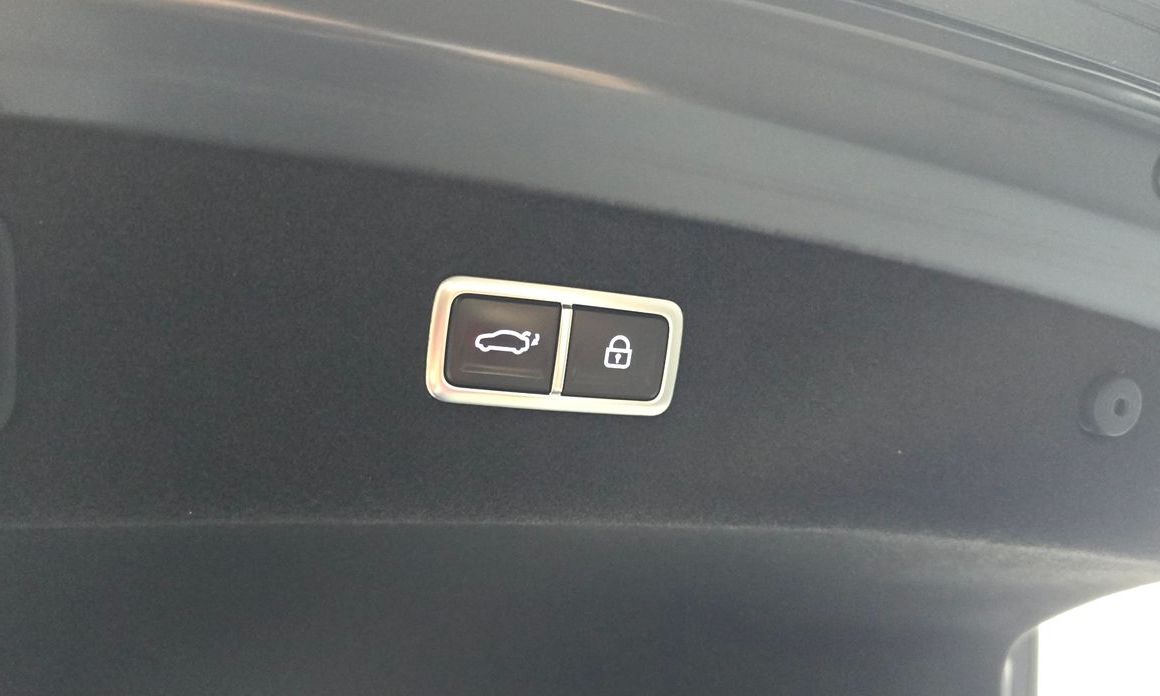 Genesis G90 2025