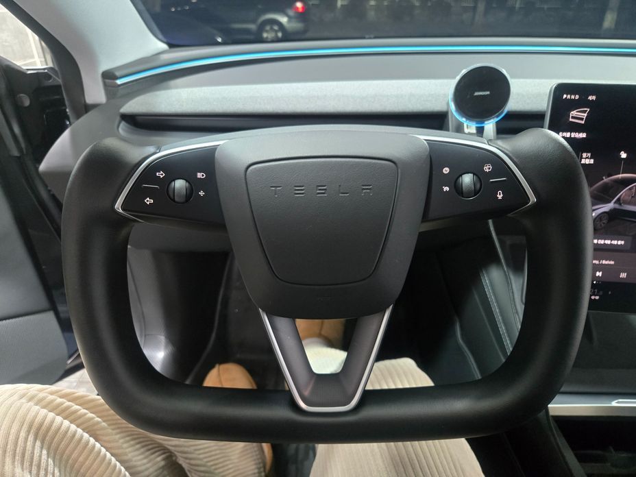 Tesla Model 3 2025