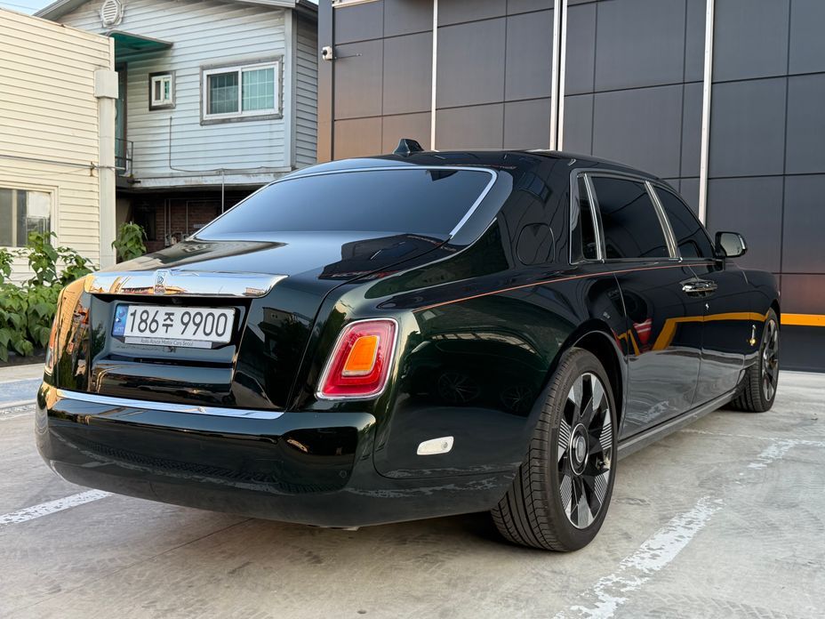 Rolls-Royce Phantom 2023