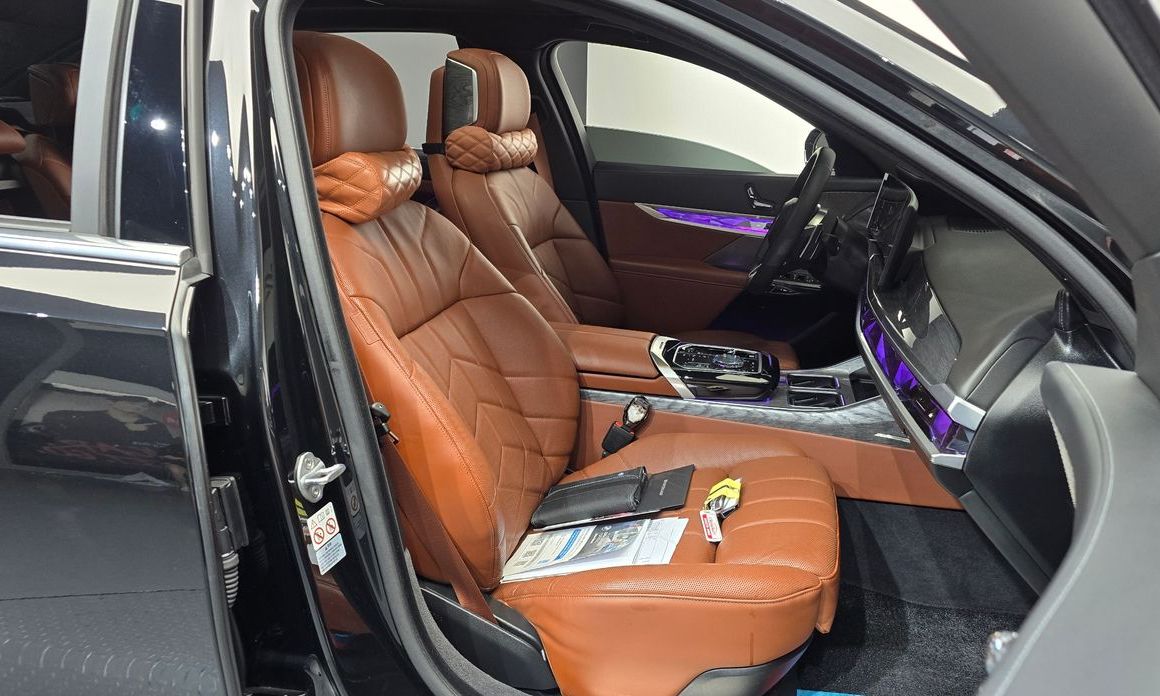 BMW 7-Series 2024