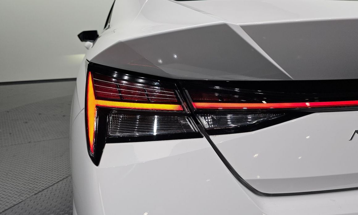 Hyundai AVANTE 2024