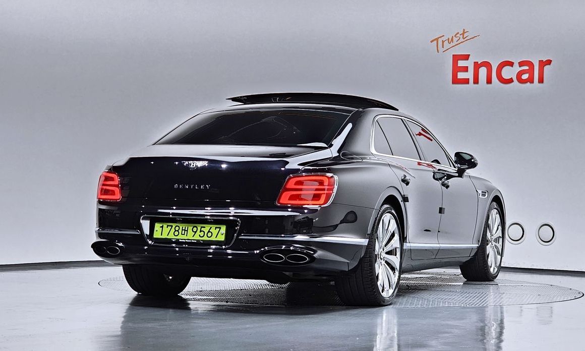 Bentley Flying Spur 2022
