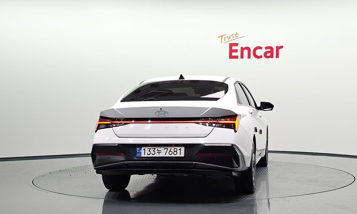 Hyundai AVANTE 2024