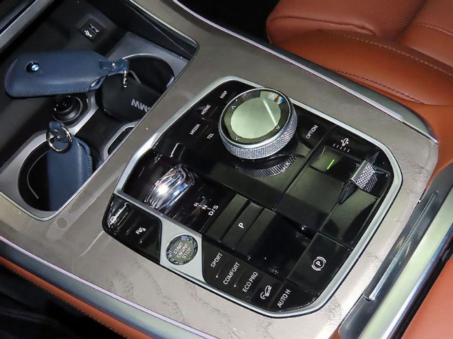 BMW X7 2024