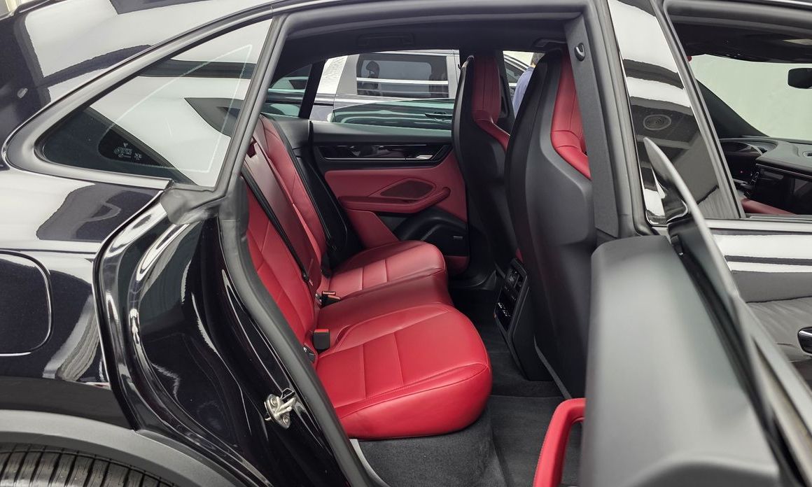 Porsche Macan 2025