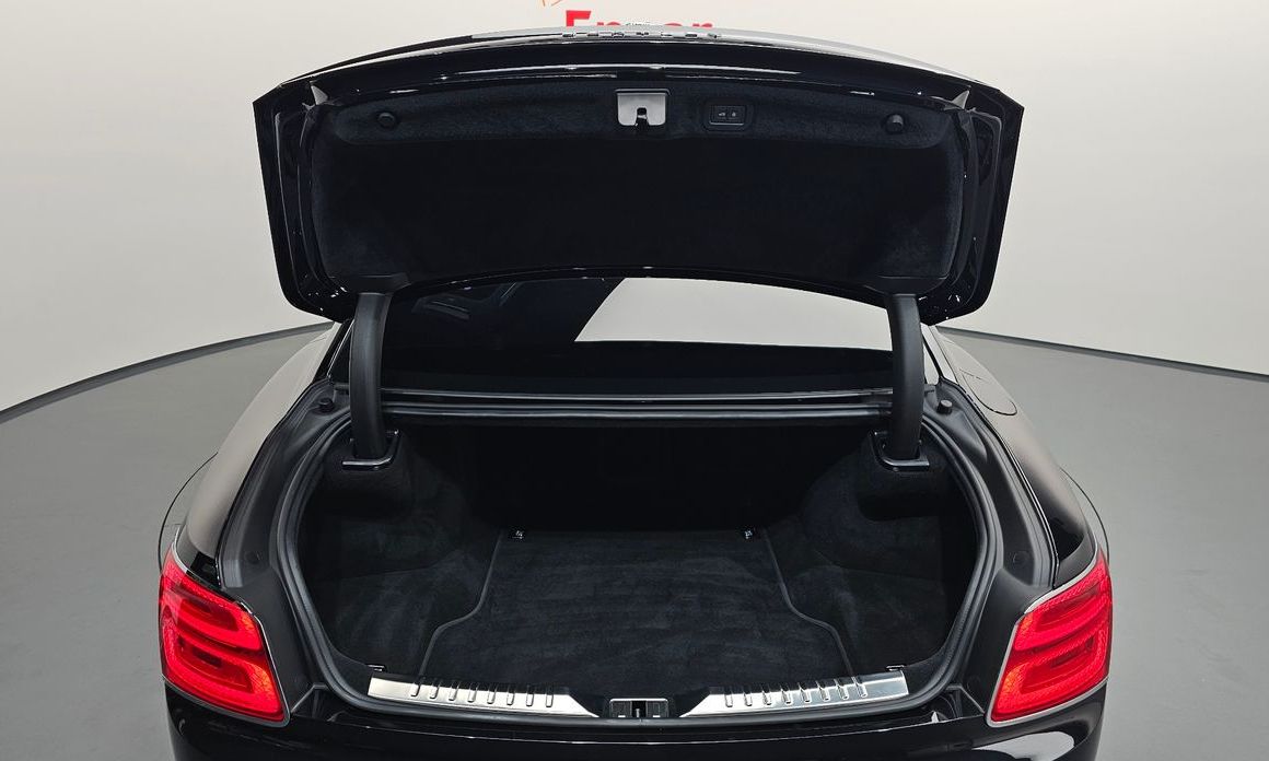 Bentley Flying Spur 2022