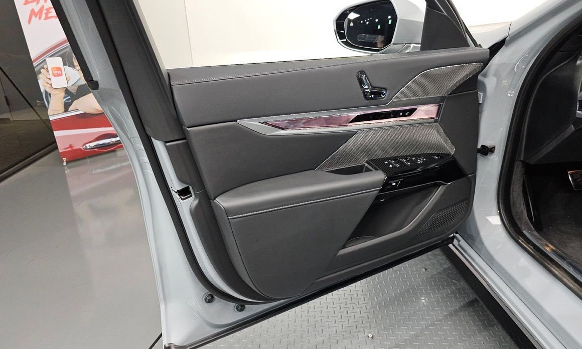 BMW 7-Series 2025
