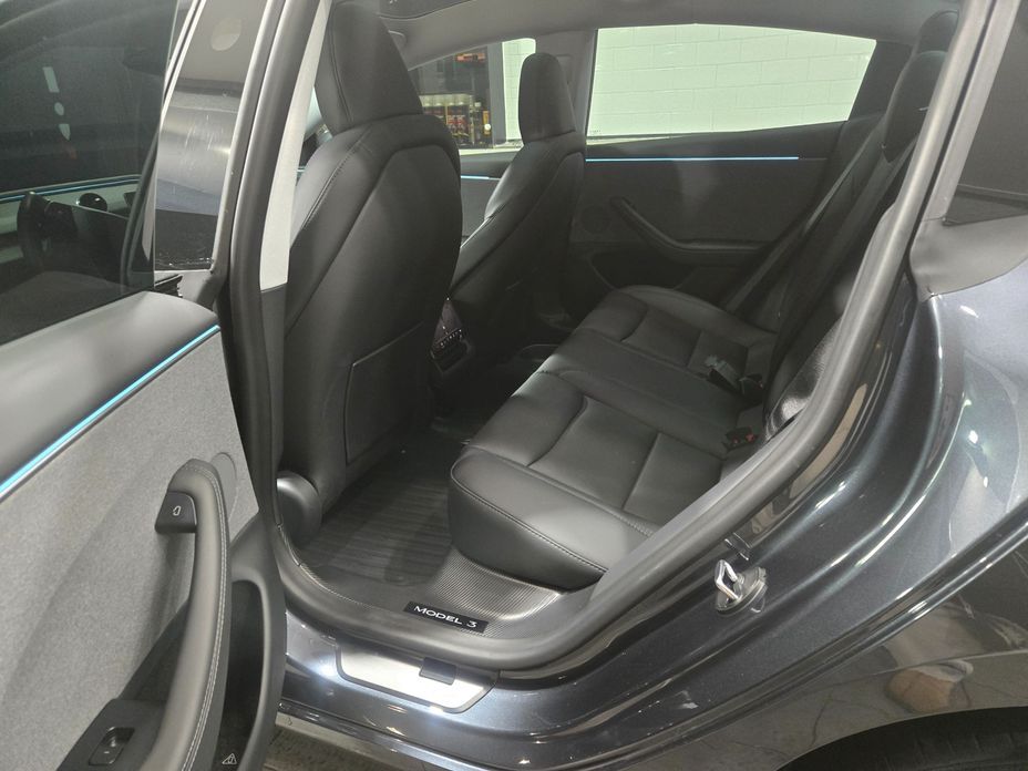 Tesla Model 3 2025