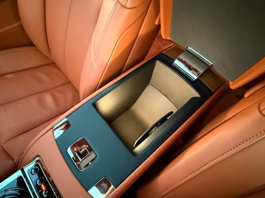 Rolls-Royce Phantom 2023