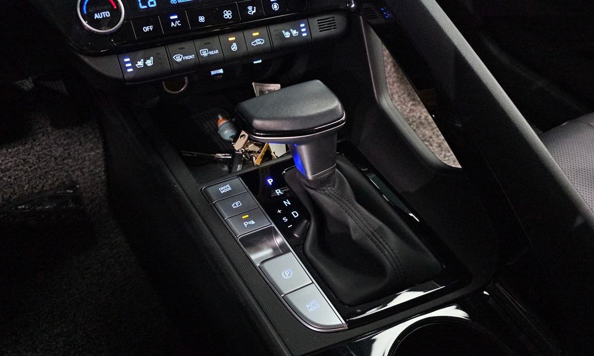 Hyundai AVANTE 2024