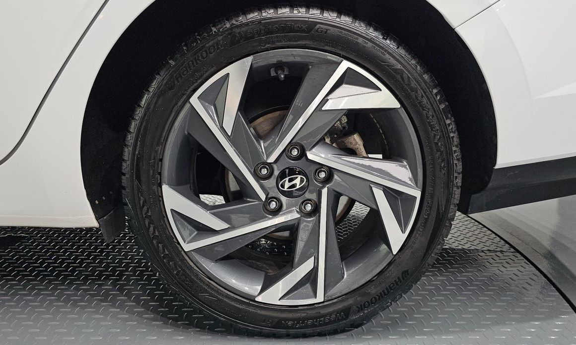 Hyundai AVANTE 2024