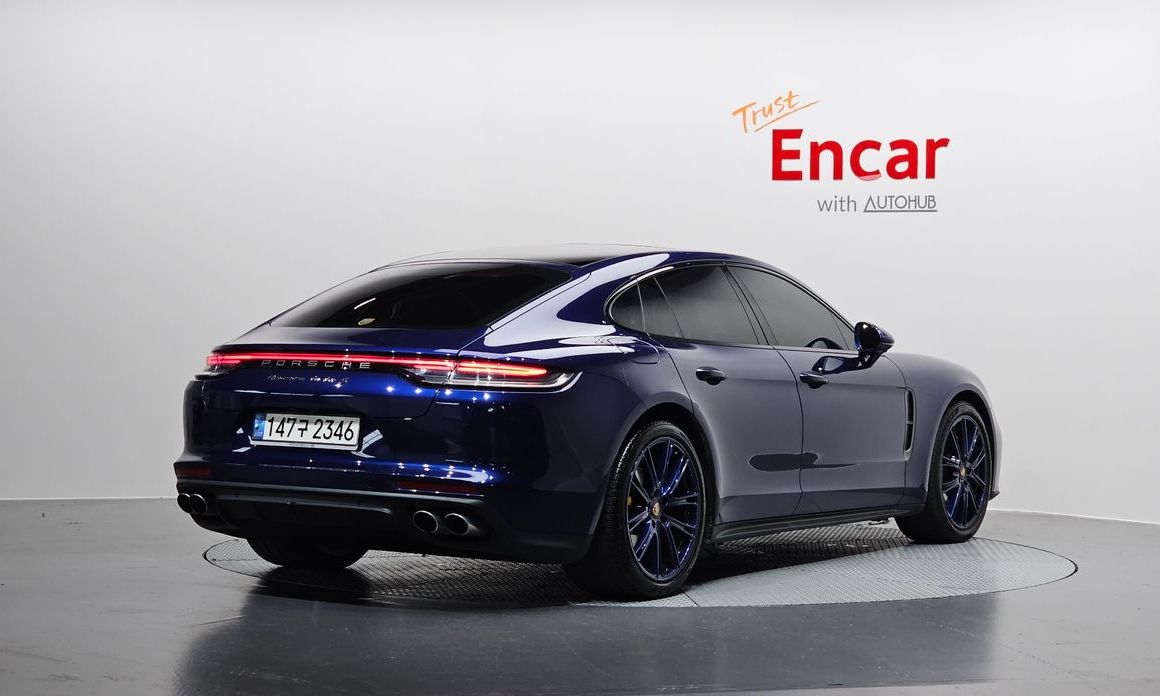 Porsche Panamera 2022