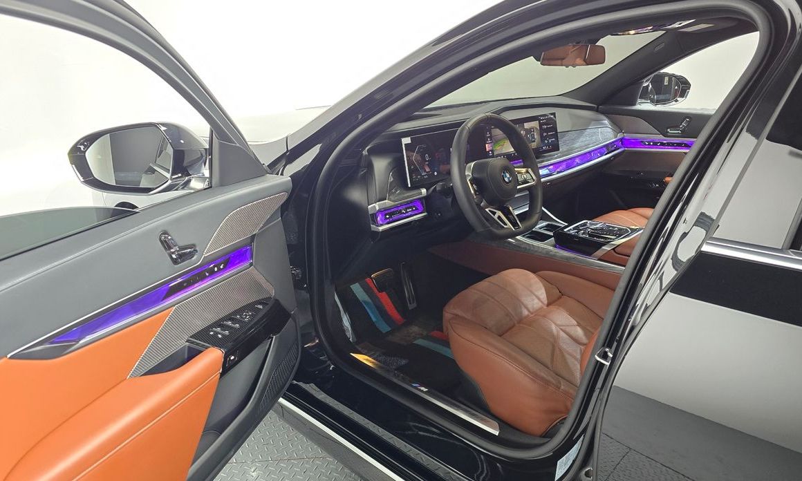 BMW 7-Series 2024