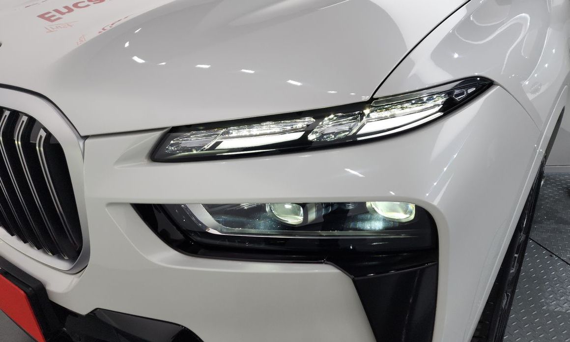 BMW X7 2025