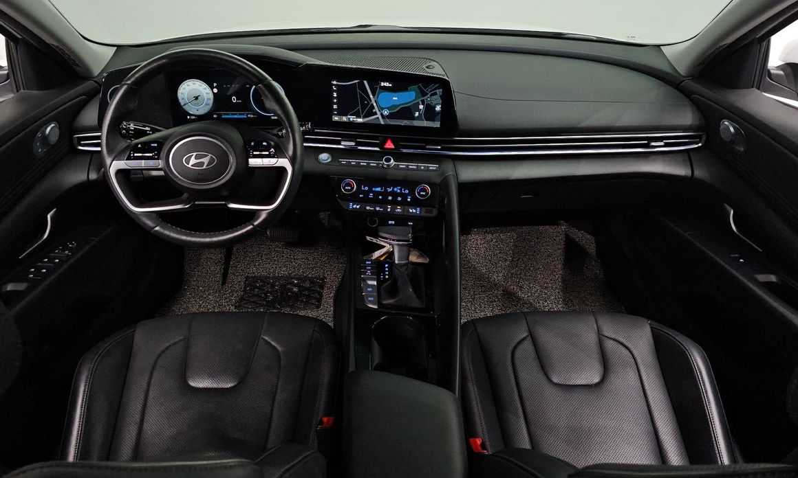 Hyundai AVANTE 2024