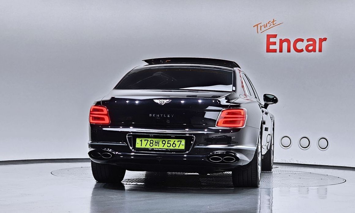 Bentley Flying Spur 2022