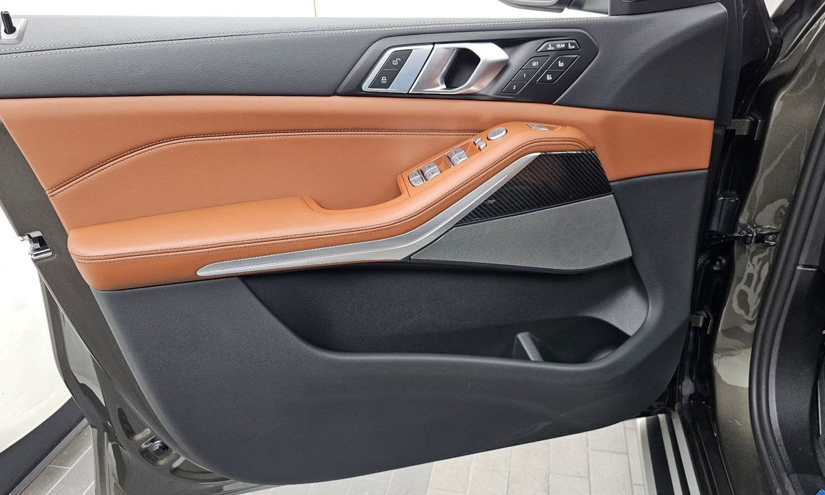 BMW X7 2025