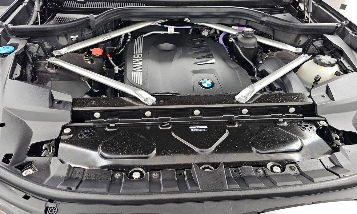BMW X7 2025