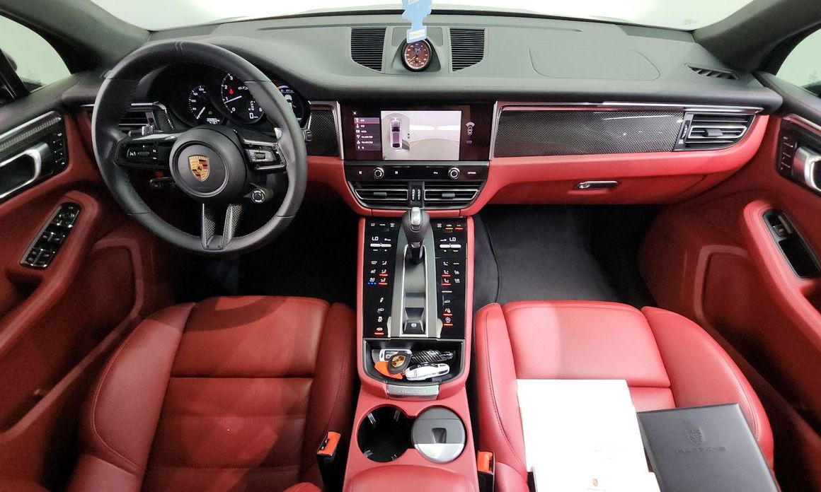 Porsche Macan 2024