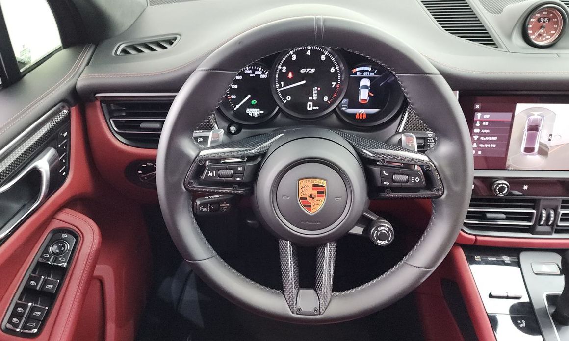 Porsche Macan 2024