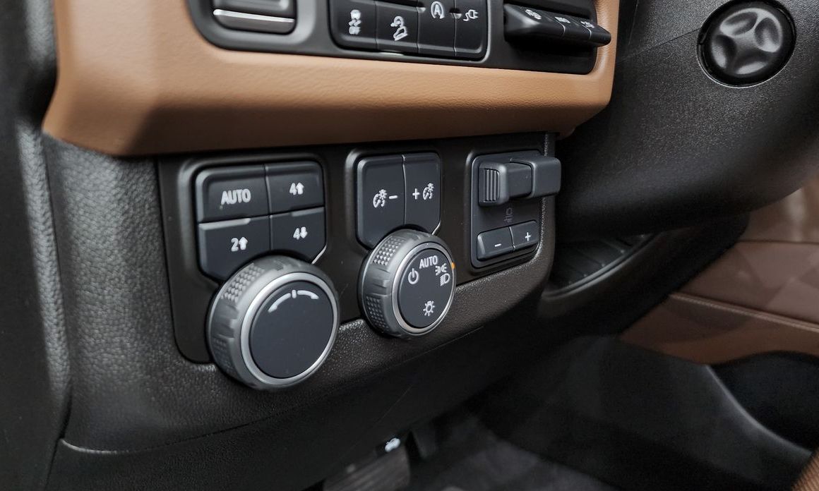 Chevrolet Surburban 2021