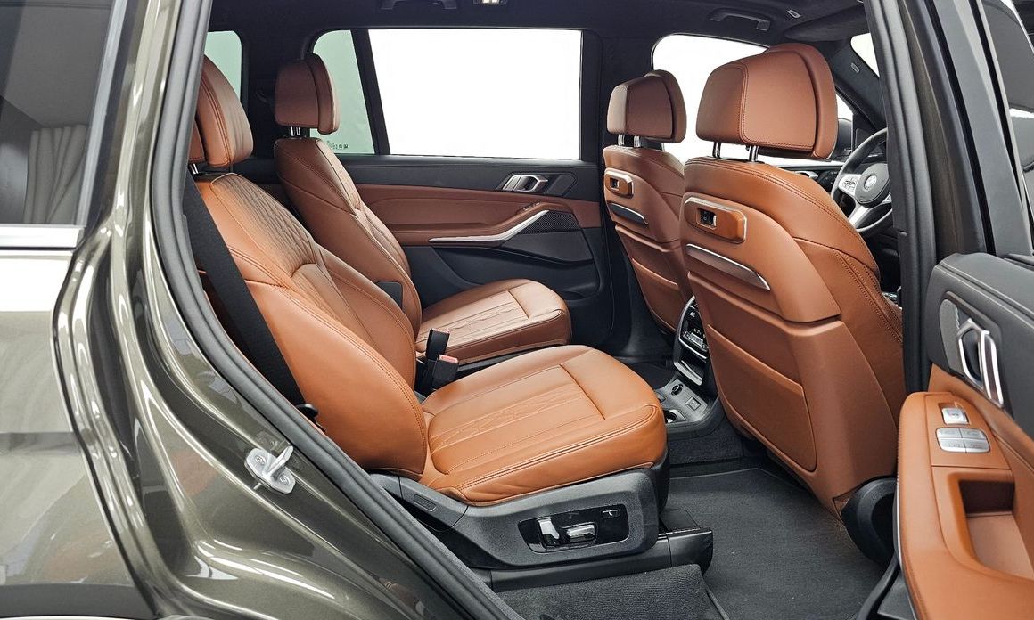 BMW X7 2025