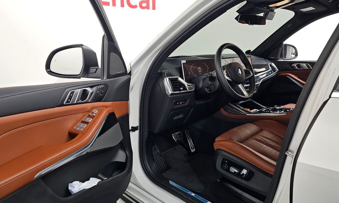 BMW X7 2025