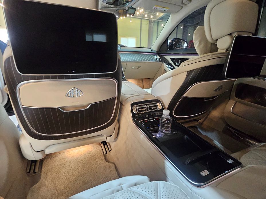 Mercedes-Benz S-Class 2024