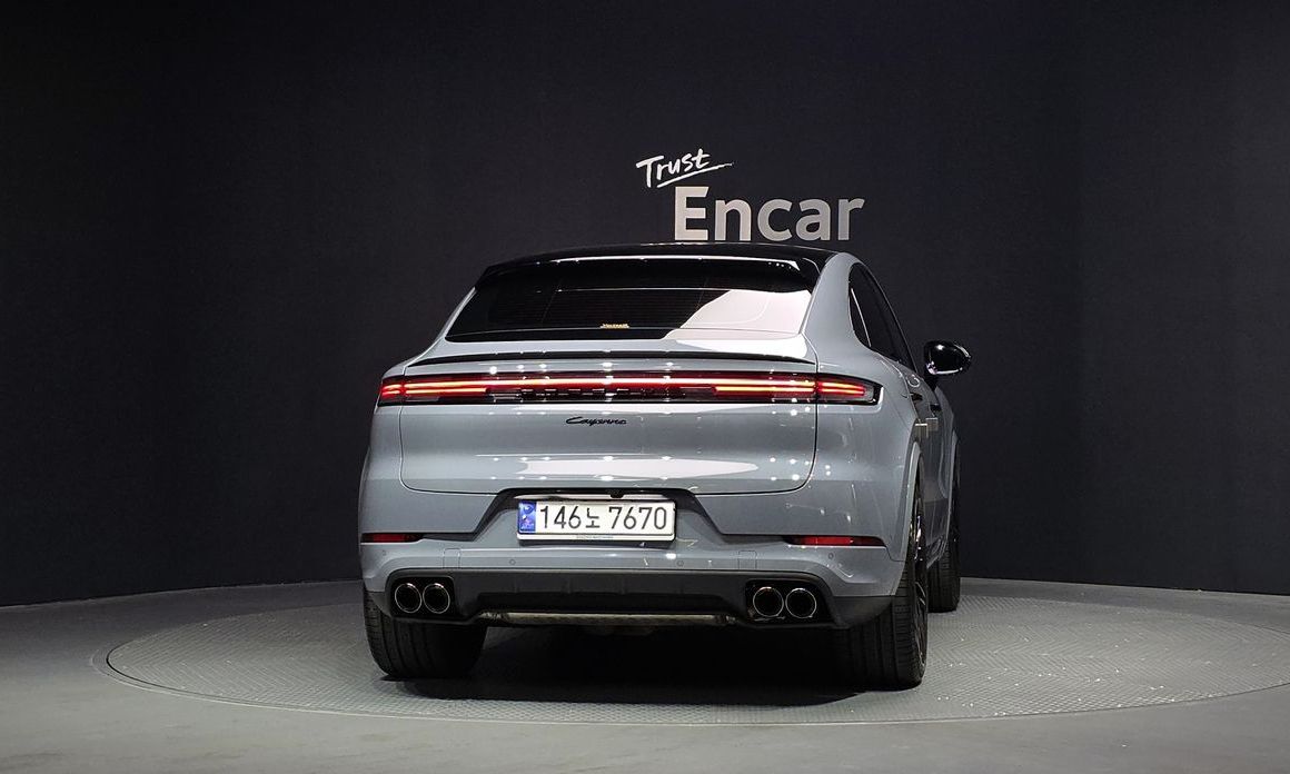 Porsche Cayenne 2024