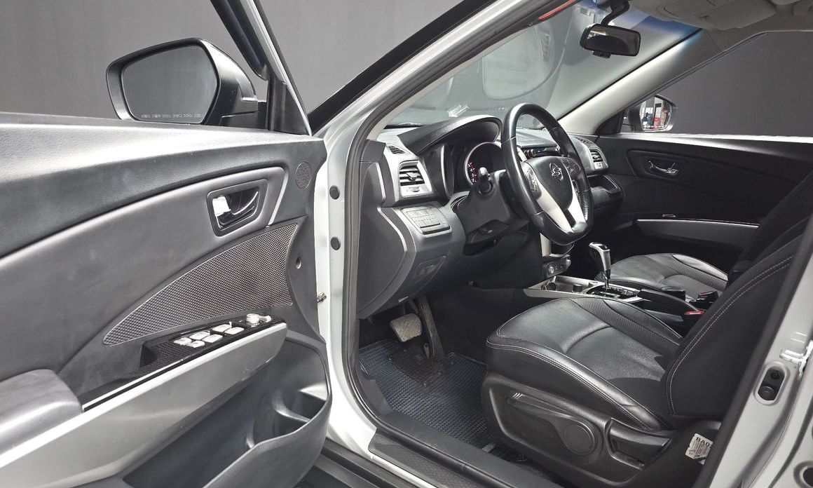 KG_Mobility_Ssangyong TIBOLI 2015