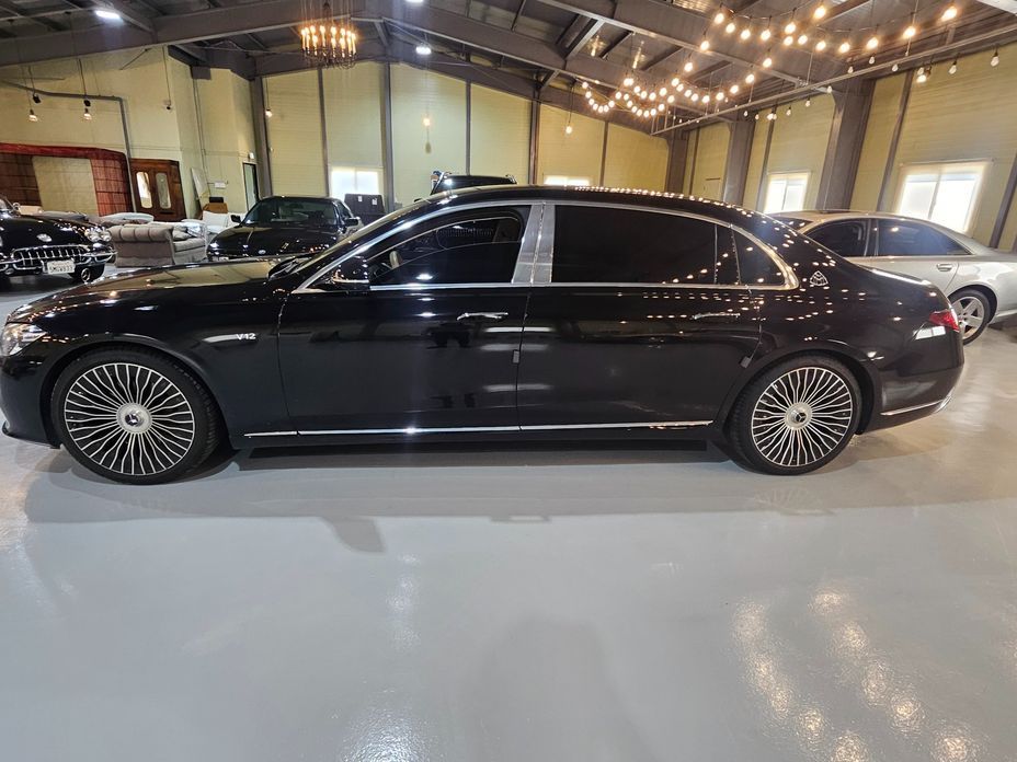 Mercedes-Benz S-Class 2024