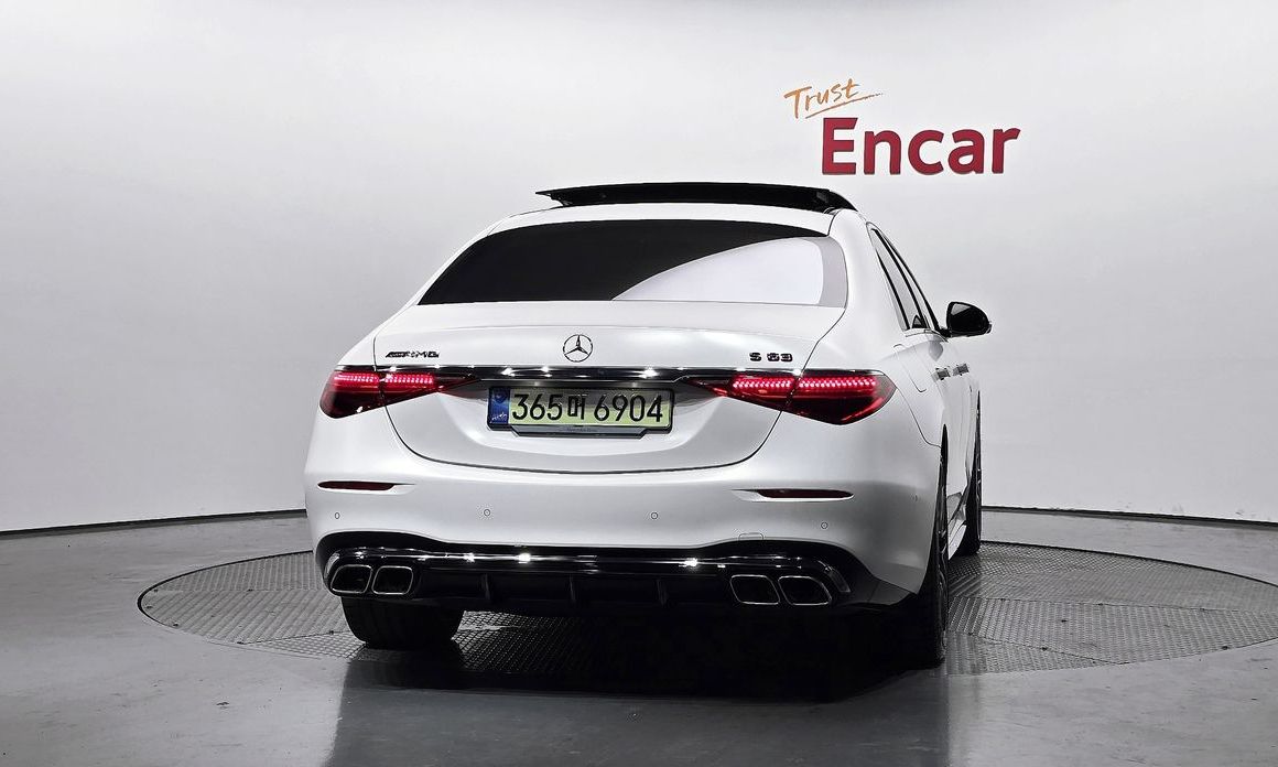 Mercedes-Benz S-Class 2024