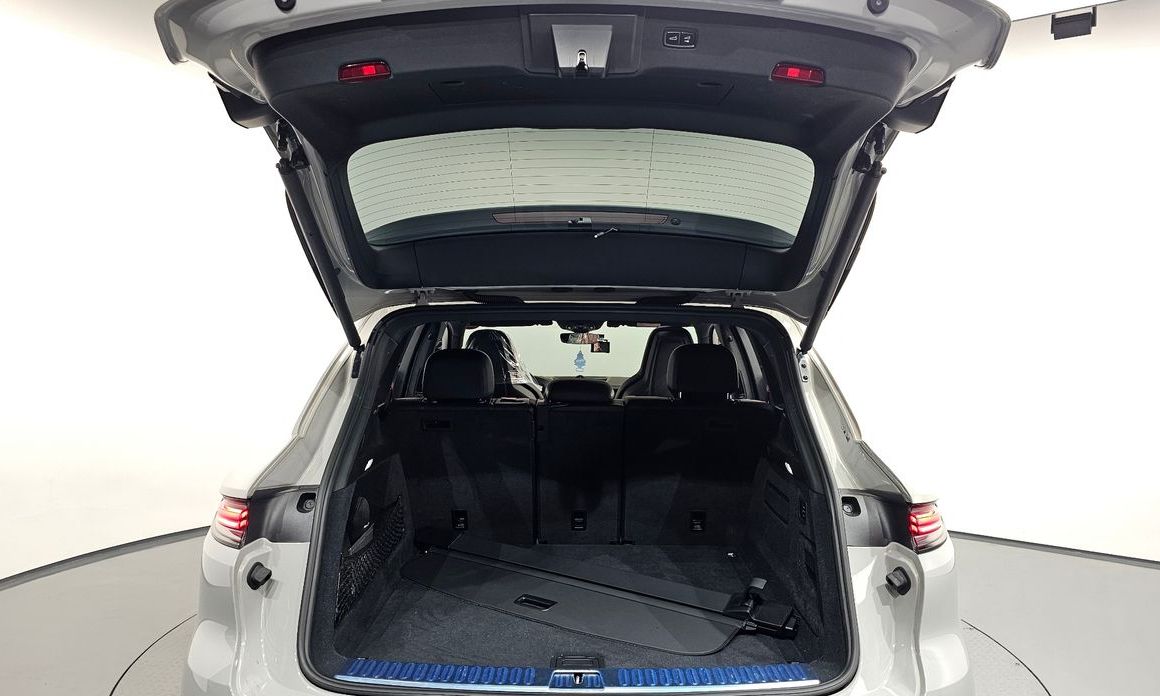 Porsche Cayenne 2024