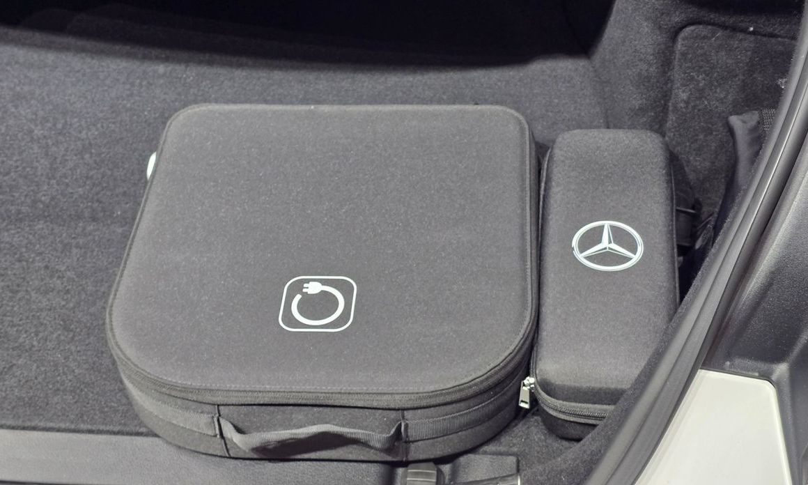 Mercedes-Benz S-Class 2024